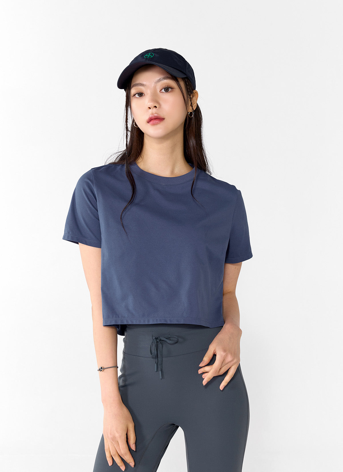 ベーシックストレッチクロップドTシャツ