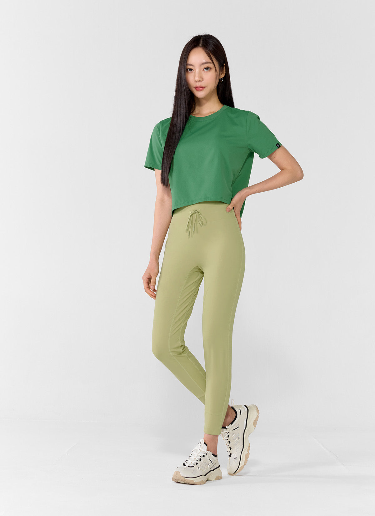ベーシックストレッチクロップドTシャツ